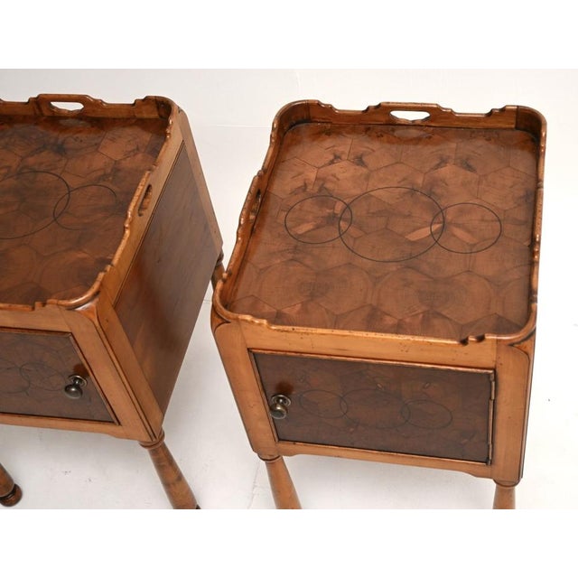 Wood Vintage Georgian Style Yew Wood Oyster Veneer Nightstands, 1930, Set of 2 For Sale - Image 7 of 11