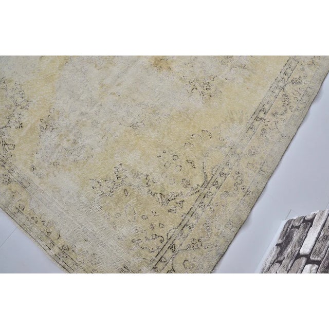 1950s Oushak Handknotted Floral Rug For Sale - Image 10 of 10