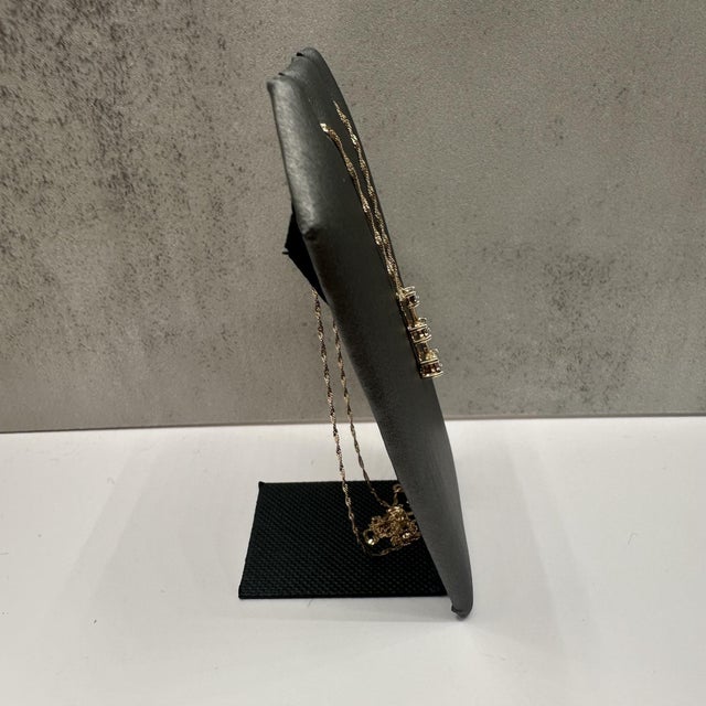 Contemporary Diamond Past Present Future Necklace in 10kt Yellow Gold – 18in, Pre-Loved For Sale - Image 3 of 5