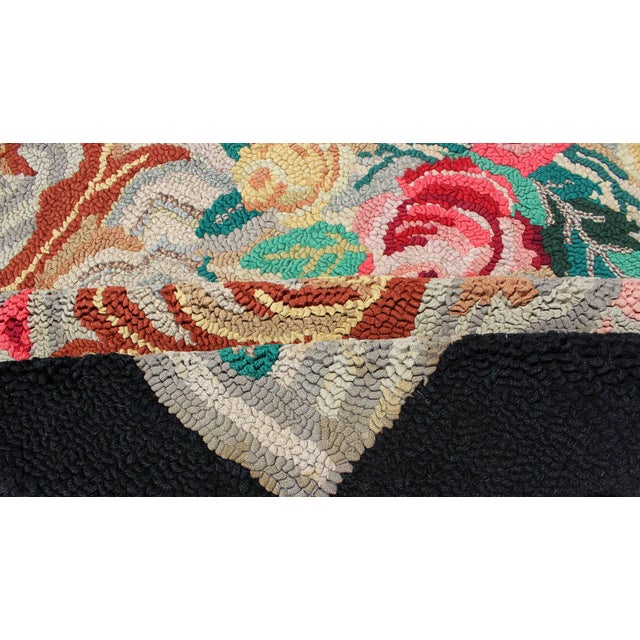 Charcoal, Red, and Green Antique American Hooked Rug With Large Flower Design 4'7"x6'6" For Sale - Image 9 of 10