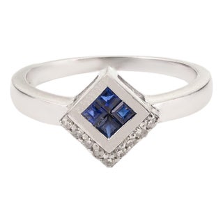 Modernist 0.3 CTW Blue Sapphire & Diamond Princess Shape Tiny Ring in 925 Silver - Size 7 For Sale