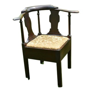 18th Century English Mahogany Chippendale Corner Chair For Sale