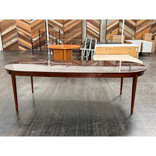 Henkel-Harris Virginia Galleries Extension Dining Table For Sale In San Francisco - Image 6 of 12