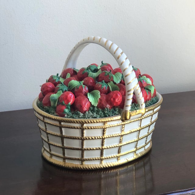 Offering a beautiful mid-20th century decorative porcelain box by Mottahedeh, Italy. Very fine and vibrant detail on this...