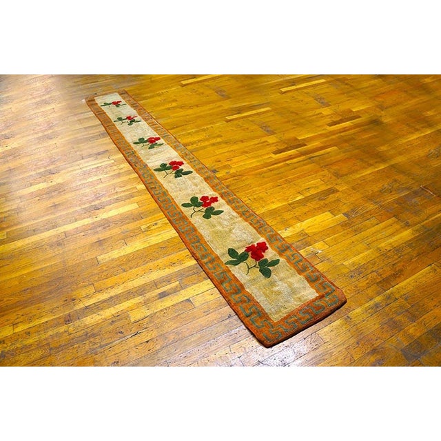 Antique American Hooked rug, size: 1'5" x 11'4".