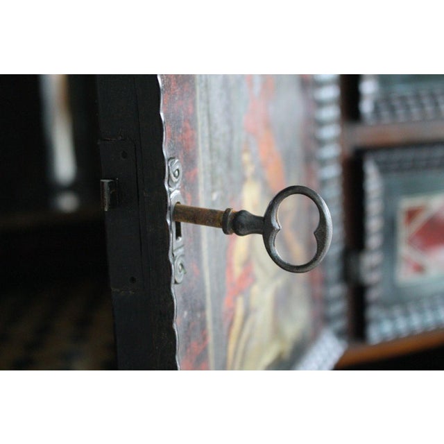 Antique 17th Century Dutch Travelling Chest Made in the Netherlands in C. 1680 With 18th Cent Chinoiseries Stand C. 1700s For Sale - Image 12 of 18