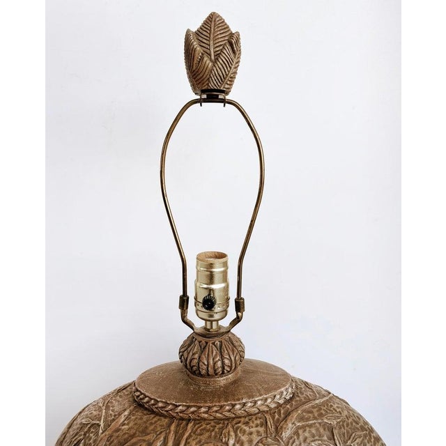 Hollywood Regency Late 20th Century Hollywood Regency Sculptural Monkey Table Lamp, Original Finial For Sale - Image 3 of 10