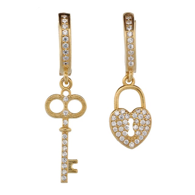 My Heart Is Yours Key & Heart Lock Gold Plated Diamond Earrings, A Pair For Sale In Miami - Image 6 of 6