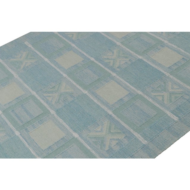 Looking for a custom size? For more information on customization capabilities, please reach out to custom@chairish.com....