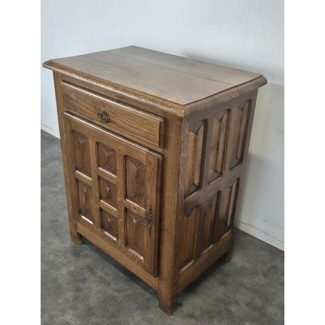 Small Louis XIII Style Oak Side Table, in Very Good conditions.