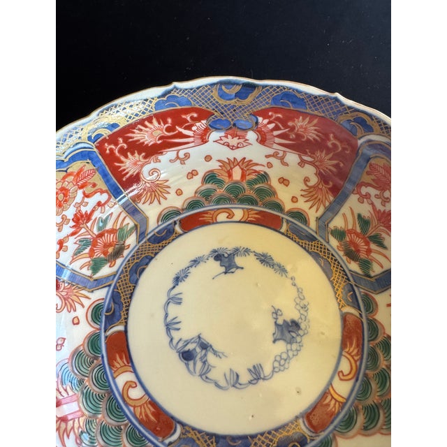 Antique Edo Imari Porcelain Bowl With Gilt, Scalloped Rim For Sale In Palm Springs - Image 6 of 10