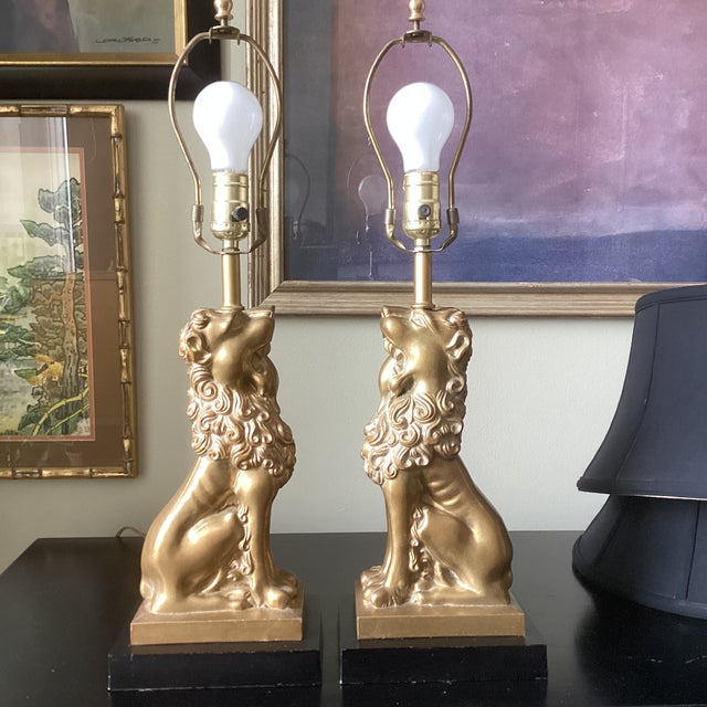 English Pair of Vintage Robert Abbey Attributed Golden Lion Lamps With Silk Bell Shades For Sale - Image 3 of 7