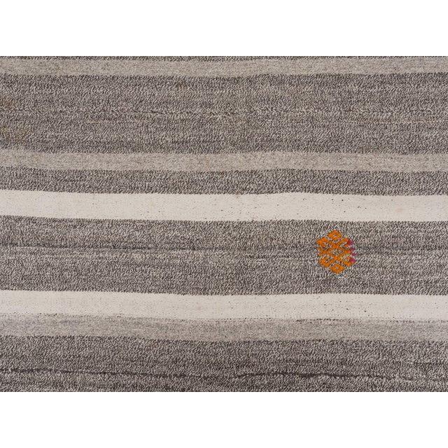 Textile 1970s Vintage Handmade Wool Cotton Grey Kilim Runner Rug For Sale - Image 7 of 11