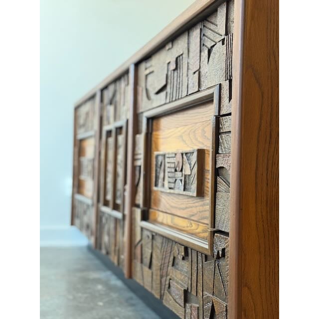 Make a bold statement in your space with this iconic 1970s lowboy dresser from Lane Furniture’s highly coveted “Pueblo”...