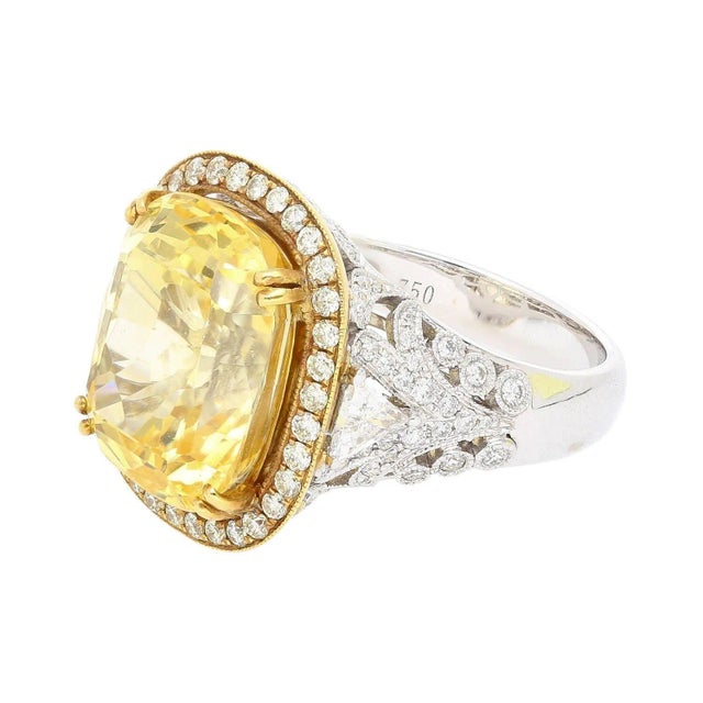 Mid 20th Century 17 Carat No Heat Cushion Yellow Sapphire & Diamond Halo Ring Size 6.5 For Sale - Image 4 of 7