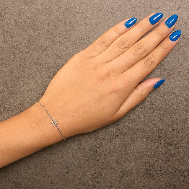 Early 21st Century 10K White Gold Diamond Accent "H" Initial Charm and Link Bracelet For Sale - Image 5 of 6