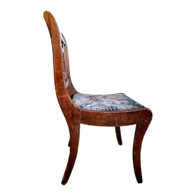 Victorian 1940s Duncan Phyfe Style Carved Wood Lyre Back Side Chair With Upholstered Seat For Sale - Image 3 of 5