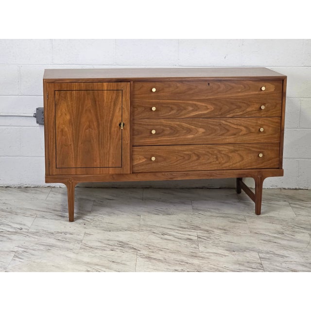 1950s 1950s Drexel Apart-Mates 8 Drawer Dresser For Sale - Image 5 of 8
