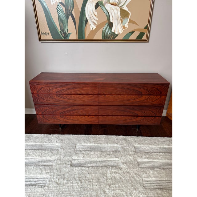 Gorgeous Danish rosewood 8-drawer dresser by Mobelfabrik. In excellent condition! Features beautiful mirrored rosewood on...