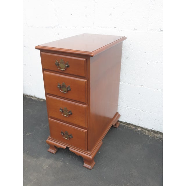 1940s J B Van Sciver Tall and Narrow Maple Nightstands End Bedside Tables a Pair 6436 For Sale - Image 5 of 17