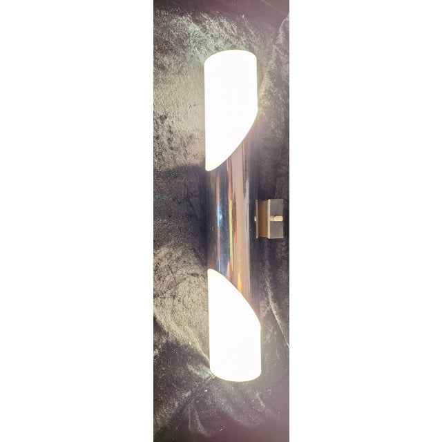 Contemporary Vintage Minimalist Wall Lamp with Chrome-Plated Metal Frame and Two White Opal Glass Shades, 1970s For Sale - Image 3 of 7