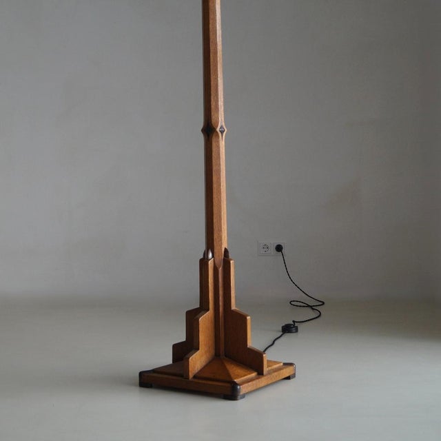 Dutch Art Deco Amsterdamse School Floor Lamp in Oak and Macassar Ebony, 1920s For Sale - Image 6 of 9