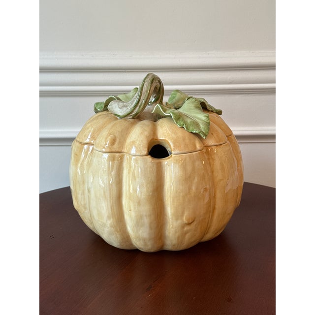 Traditional 1980s Fitz and Floyd Pumpkin Lidded Tureen For Sale - Image 3 of 16