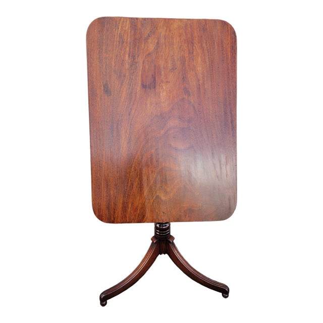 19th Century American Federal Style Walnut Tilt-Top Table For Sale - Image 4 of 9