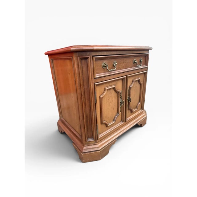 French Provincial 1990s Century Furniture Cardella Collection Nightstands - A Pair For Sale - Image 3 of 13