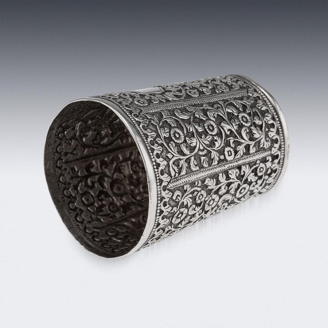 Late 19th Century Antique 19th Century Indian Kutch Silver Beaker, 1890 For Sale - Image 5 of 15