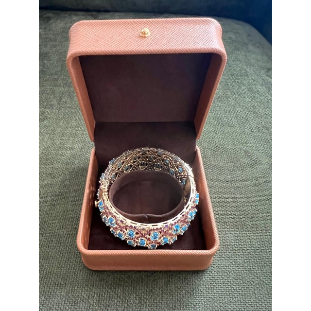 Amethyst Bochic "Capri" Amethyst & Blue Topaz Gem & Cuff Set In 18K Gold & Silver For Sale - Image 8 of 18