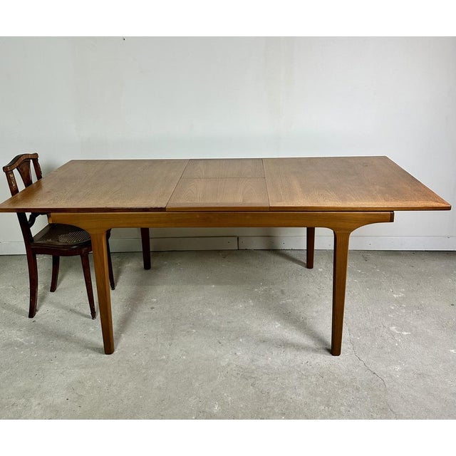 Scandinavian Extendable Teak Table by Nathan Furniture, 1960s For Sale - Image 10 of 16