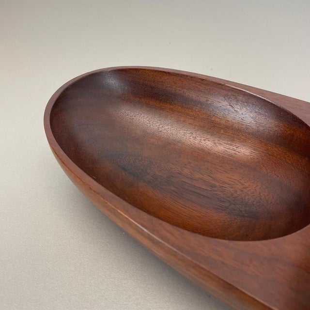 Large Teak Bowl with Brass and Leather Handle attributed to Carl Auböck, Austria, 1950s For Sale - Image 11 of 18