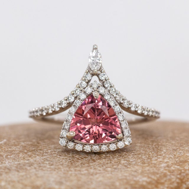 Contemporary 1.7cts Pink Tourmaline and Earth Mined Diamonds Ring in 14k Solid White Gold For Sale - Image 3 of 8