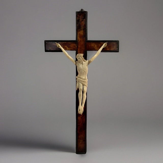 This listing is for a rare antique Flemish crucifix. This crucifix dates to the 17th- 18th century. It features a carved...