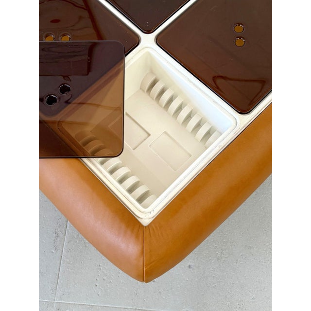 1970s Nuvolone Leather Coffee Table For Sale - Image 4 of 5