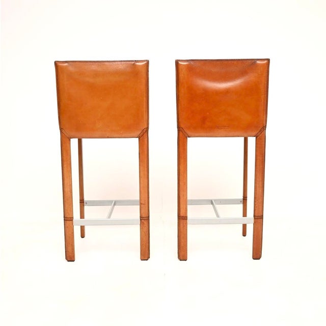 1980s Vintage Italian Leather Bar Stools by Enrico Pellizzoni, 1980, Set of 2 For Sale - Image 5 of 11