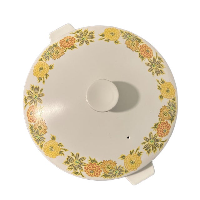 Mid-Century Modern Vintage 1960s Noritake Sunny Side Covered Casserole Skillet - Yellow Floral For Sale - Image 3 of 5