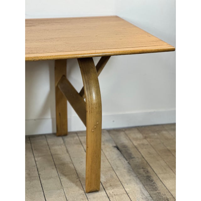 Vintage 1980s minimalist table and 6 chairs in elm and chrome-plated steel. Rectangular table in elm and elm veneer,...