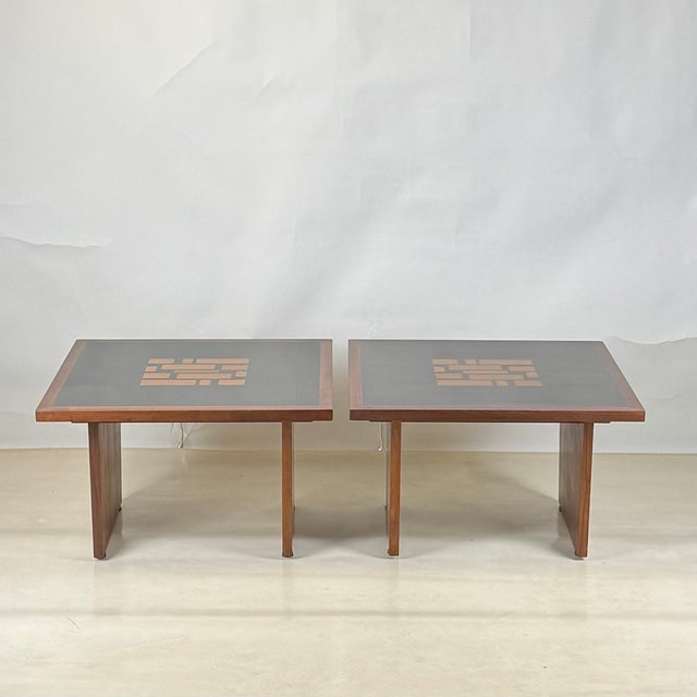1970s Pair of Black Resin and Walnut Inlay End Tables Attributed to Frank Rohloff For Sale - Image 4 of 12