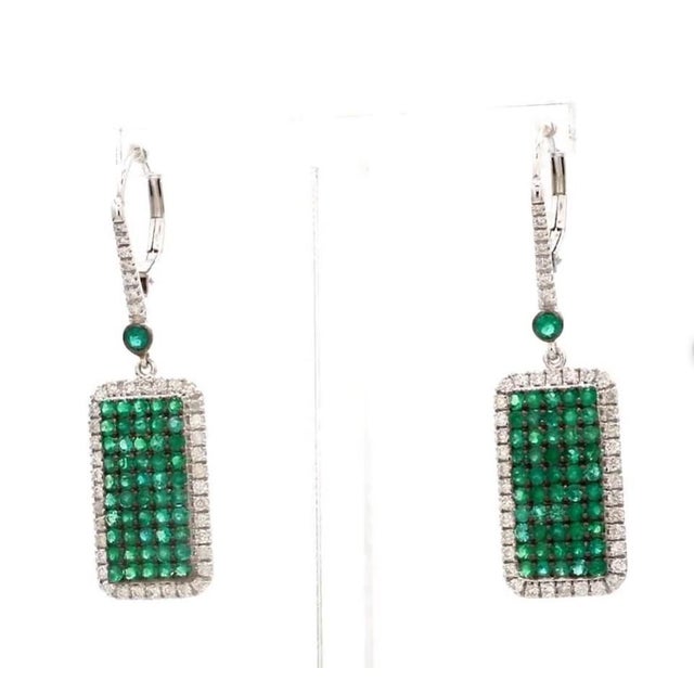 1.92 cts Natural zambian emerald & 0.18 cts diamond earring in 18k gold For Sale - Image 17 of 18