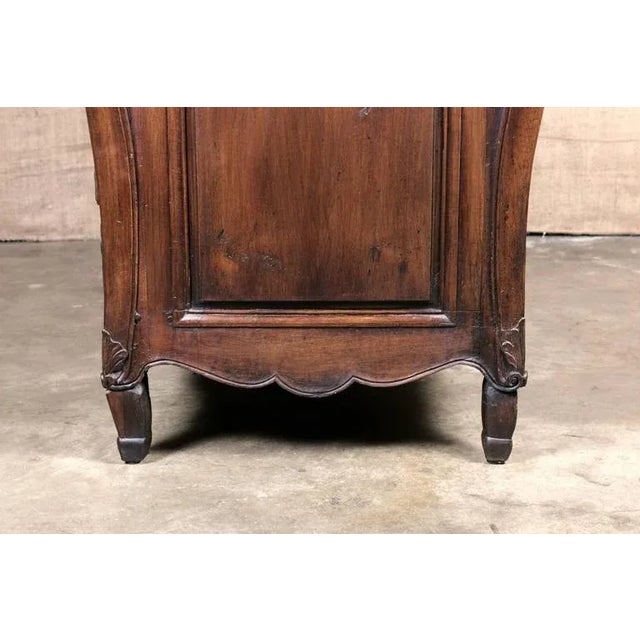 18th Century French Louis XV Commode For Sale - Image 9 of 10