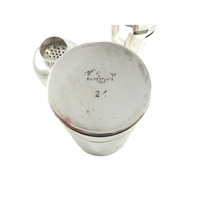 Metal 1930s Art Deco Silver Plated Cocktail Shaker by Giuliano Bossi | 'Dial-a-Drink' For Sale - Image 7 of 10