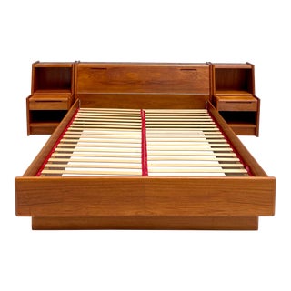Danish Modern Teak Queen Platform Bed Frame With Nightstands For Sale