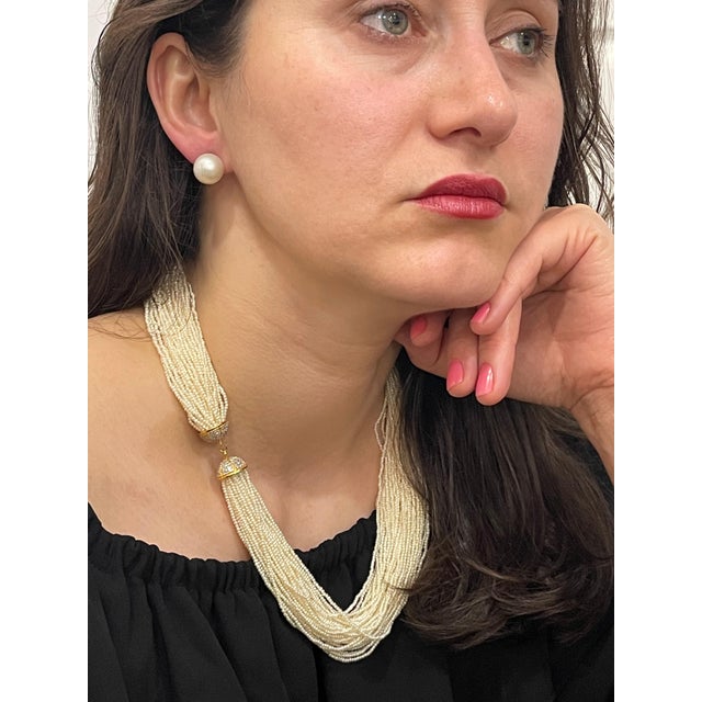 400 Carat Seed Pearl Necklace with Diamond & 14 Karat Yellow Gold Bell Cap Clasp For Sale - Image 16 of 18