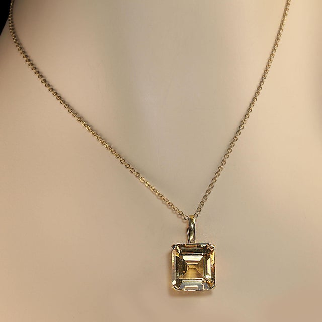 Vintage Large Square Citrine Pendant in 18K Yellow Gold – Handcrafted in Brazil Add a touch of vintage charm to your...