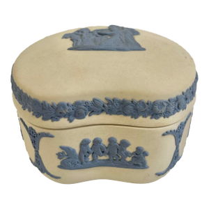 1960’s Wedgwood Jasperware White With Blue Kidney Shaped Trinket Box With Cherubs