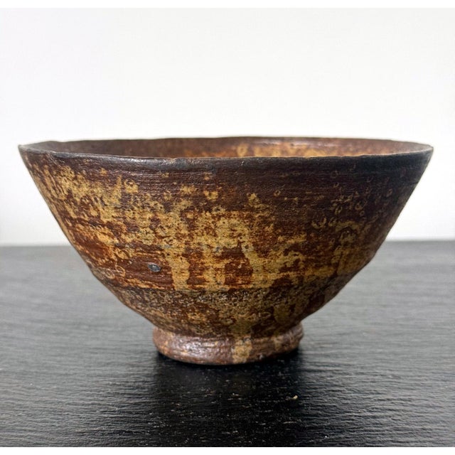 Fine Korean Ceramic Kugibori Irabo Chawan with Oil Drop Glaze For Sale - Image 13 of 18