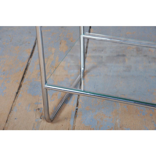 Small Vintage Bauhaus Table in Chrome-Plated Tubular Steel and Glass, Czech, 1930s For Sale - Image 4 of 9
