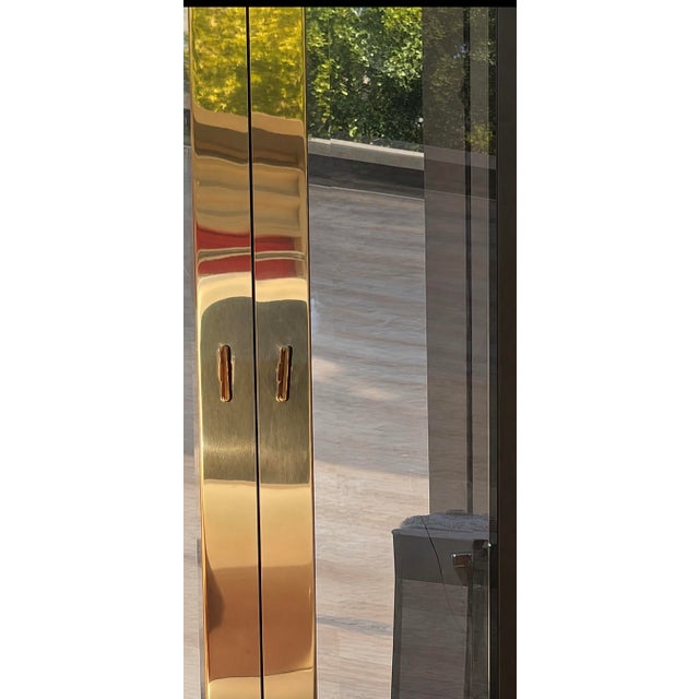 Mid Century Attribution MasterCraft Brass Clad Vitrine #2 For Sale - Image 15 of 17